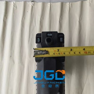 YM35 Aluminum Water Tank Radiator For Excavator Medium Size
