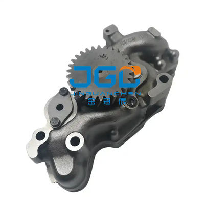 D924 D924T Cooling System 9887973A Engine Parts Oil Pump Spare Parts
