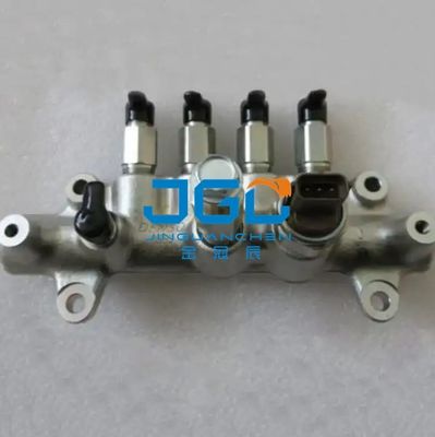 Engine Accessories ZX240-3 High Pressure Common Rail Injector 8-97306063-4 Excavator Parts