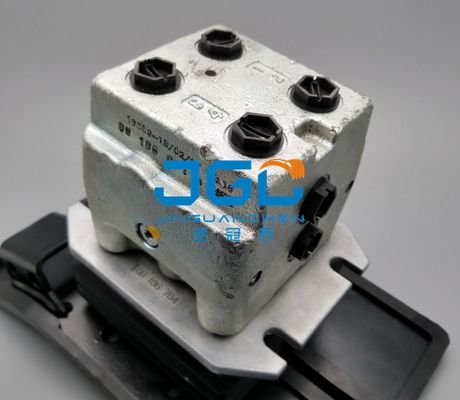 Applicable To SY55 SY65 SY75 Excavator Accessories Pedal Foot Brake Valve Assembly