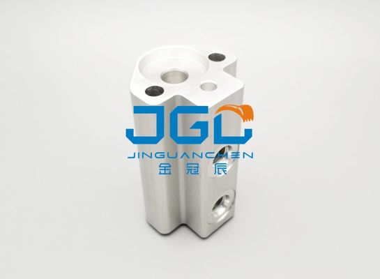 Excavator Hydraulic Components AV280 Arm Holding Valve R225-7 Distribution Valve
