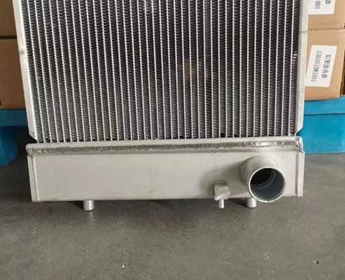 Excavator Water Tank E325D Radiator 245-9207 433-1670 281-3601 347-9292 2459207 4331670 2813601 3479292 For Excavator
