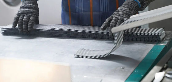 R305-9 Excavator Radiator Plate Bar Core Type 1BQ8-40030 1BQ8-40031 1BQ8-41010 1BQ8-40010 In Aluminum