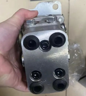 Excavator Pedal Valve 702-16-04250 Travel Control Lever 702-16-01861 702-16-01542 For PC78 PC200-7 PC200-8