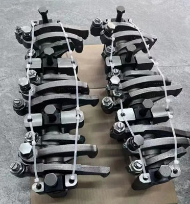 QSM11 Excavator Diesel Engine Complete Rocker Arm Assembly 4003905 4003906