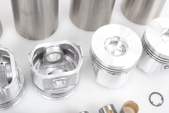 Construction Machinery Excavator Piston Engine Liner Kit 1G924-2111 V2403 V2403Di Ring Diesel Engine Parts