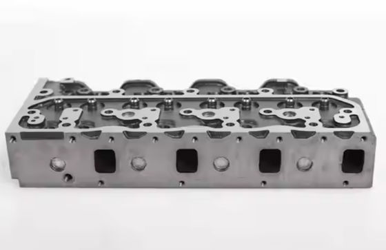 Isuzu 4BD1 Excavator Engine Cylinder Head Superior Construction Machinery Spare Part with 50HP Diesel Engine