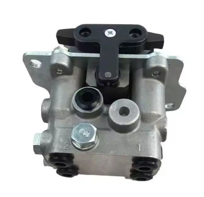 PC200-6 PC400-6 PC450LC-6 PC60-7 PC70-7 PC100-6 PC120-6 Excavator Pilot Valve 702-16-01430